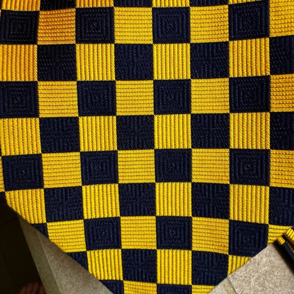 BROOKS BROTHERS 100% Silk Makers Navy Blue & Gold Men's Check Tie Quiet Luxury - Picture 9 of 12